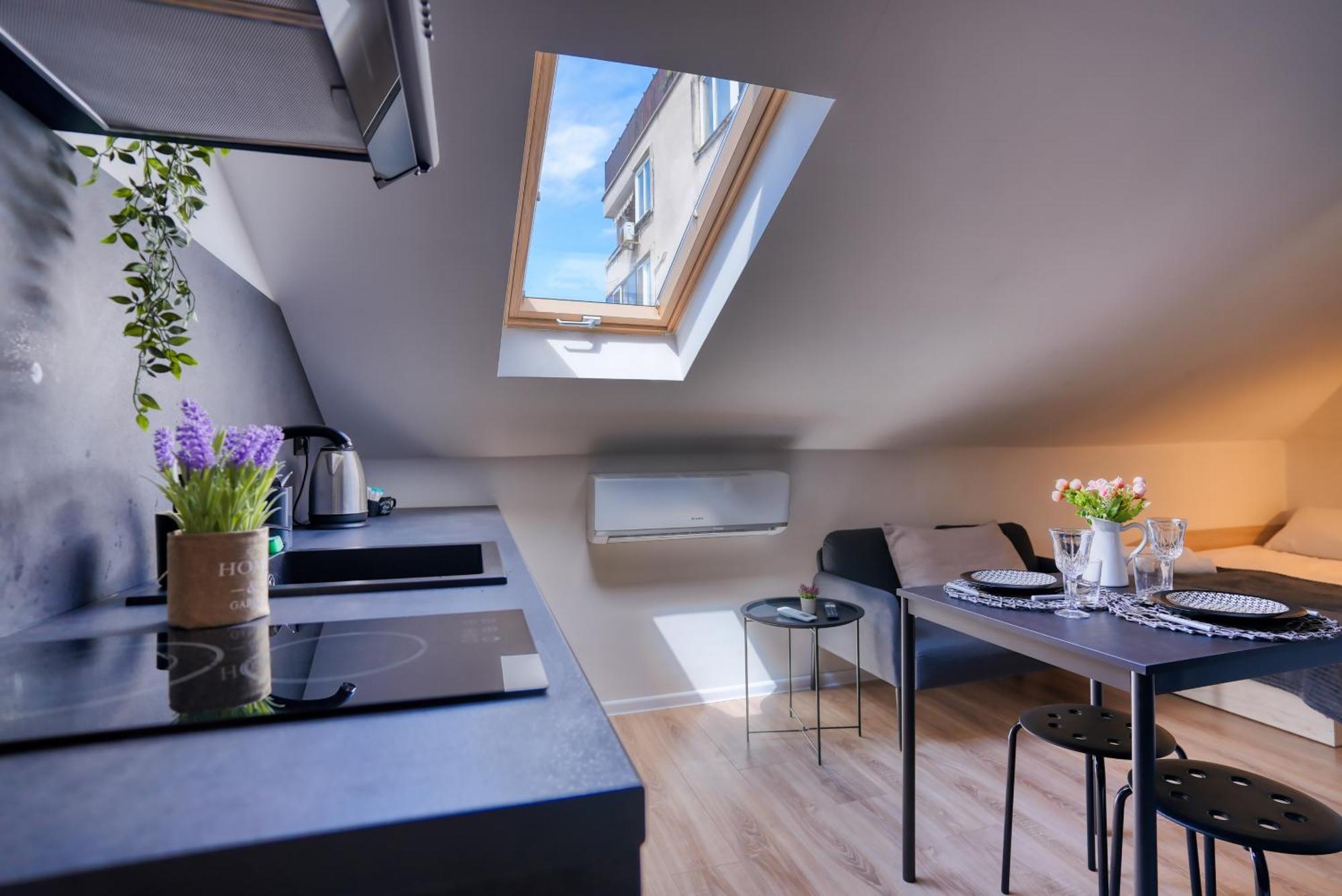 Lily'S Studio 7 By Bulgarentals - Central Sófia Exterior foto